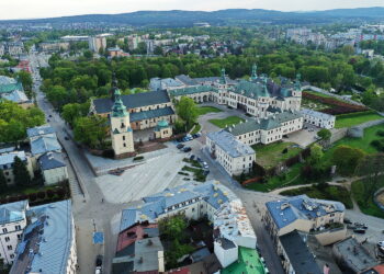 Przy kieleckiej bazylice katedralnej obowiązuje nowa organizacja ruchu