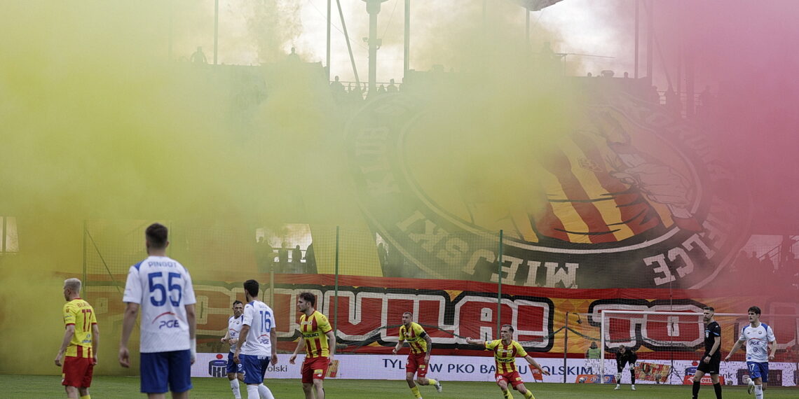 06.04.2024 Kielce. Piłka nożna. Ekstraklasa. Mecz Korona Kielce - Stal Mielec / Fot. Jarosław Kubalski - Radio Kielce