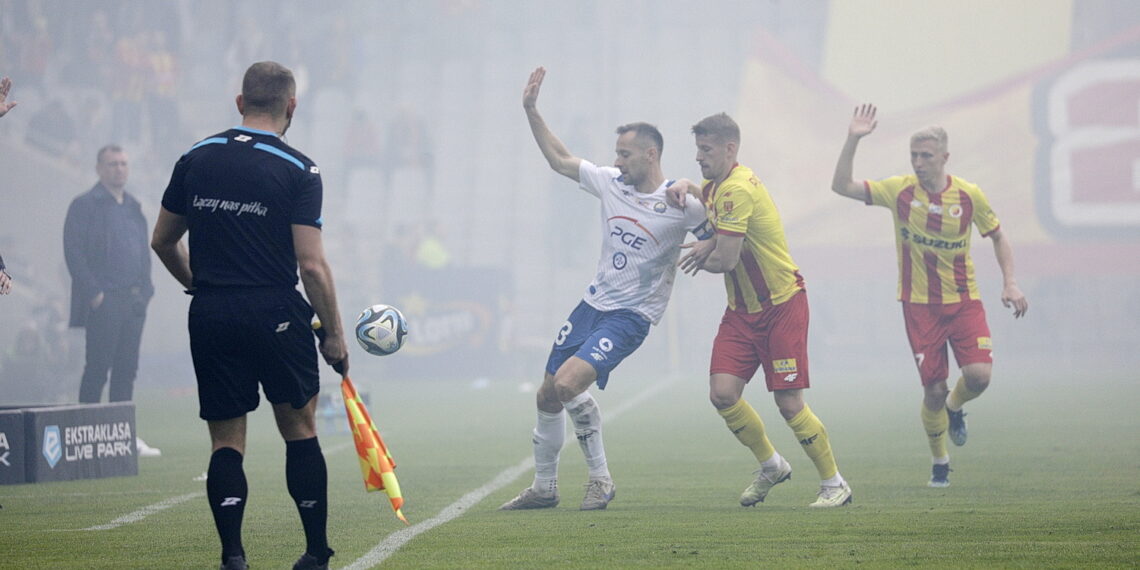 06.04.2024 Kielce. Piłka nożna. Ekstraklasa. Mecz Korona Kielce - Stal Mielec / Fot. Jarosław Kubalski - Radio Kielce