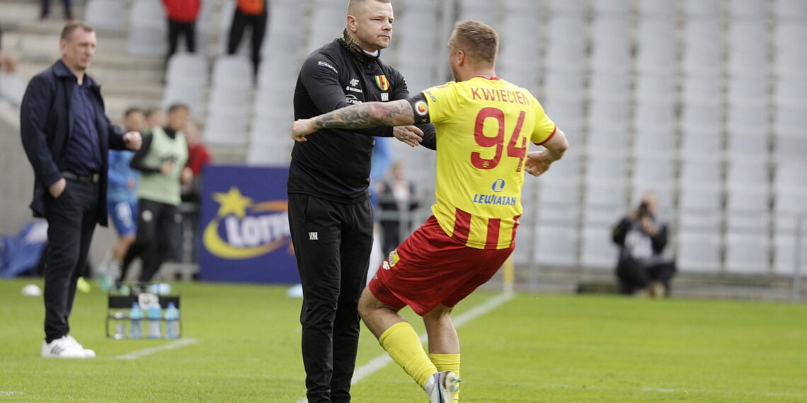 06.04.2024 Kielce. Piłka nożna. Ekstraklasa. Mecz Korona Kielce - Stal Mielec / Fot. Jarosław Kubalski - Radio Kielce