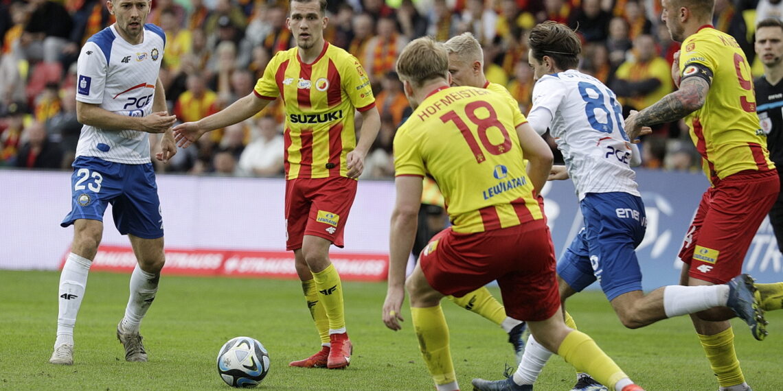 06.04.2024 Kielce. Piłka nożna. Ekstraklasa. Mecz Korona Kielce - Stal Mielec / Fot. Jarosław Kubalski - Radio Kielce