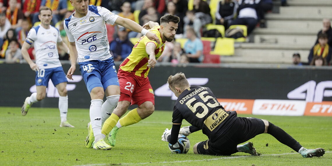 06.04.2024 Kielce. Piłka nożna. Ekstraklasa. Mecz Korona Kielce - Stal Mielec / Fot. Jarosław Kubalski - Radio Kielce