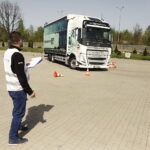 11.04.2024 Kielce. Targi Kielce. Zawody w jeździe na czas oraz na torze z przeszkodami ciężarówką Volvo / Fot. Jarosław Kubalski - Radio Kielce