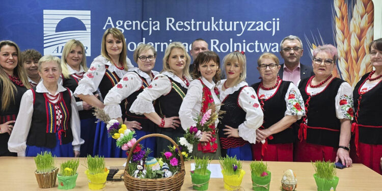 Nasze gospodynie składają wnioski na wyścigi - Radio Kielce