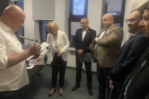 04.04.2024. Radio Kielce. Debata wyborcza z udziałem liderów list wyborczych do Sejmiku Województwa Świętokrzyskiego / Fot. Joanna Gergont – Radio Kielce