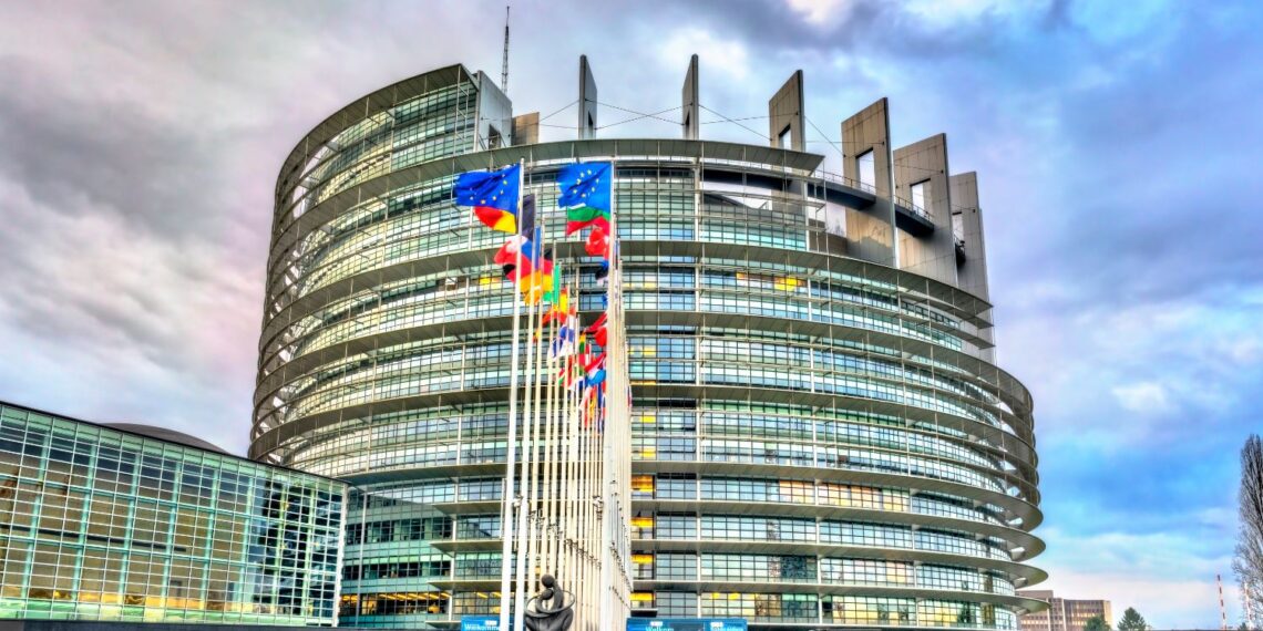 PKW zarejestrowała 35 komitetów wyborczych w wyborach do Parlamentu Europejskiego