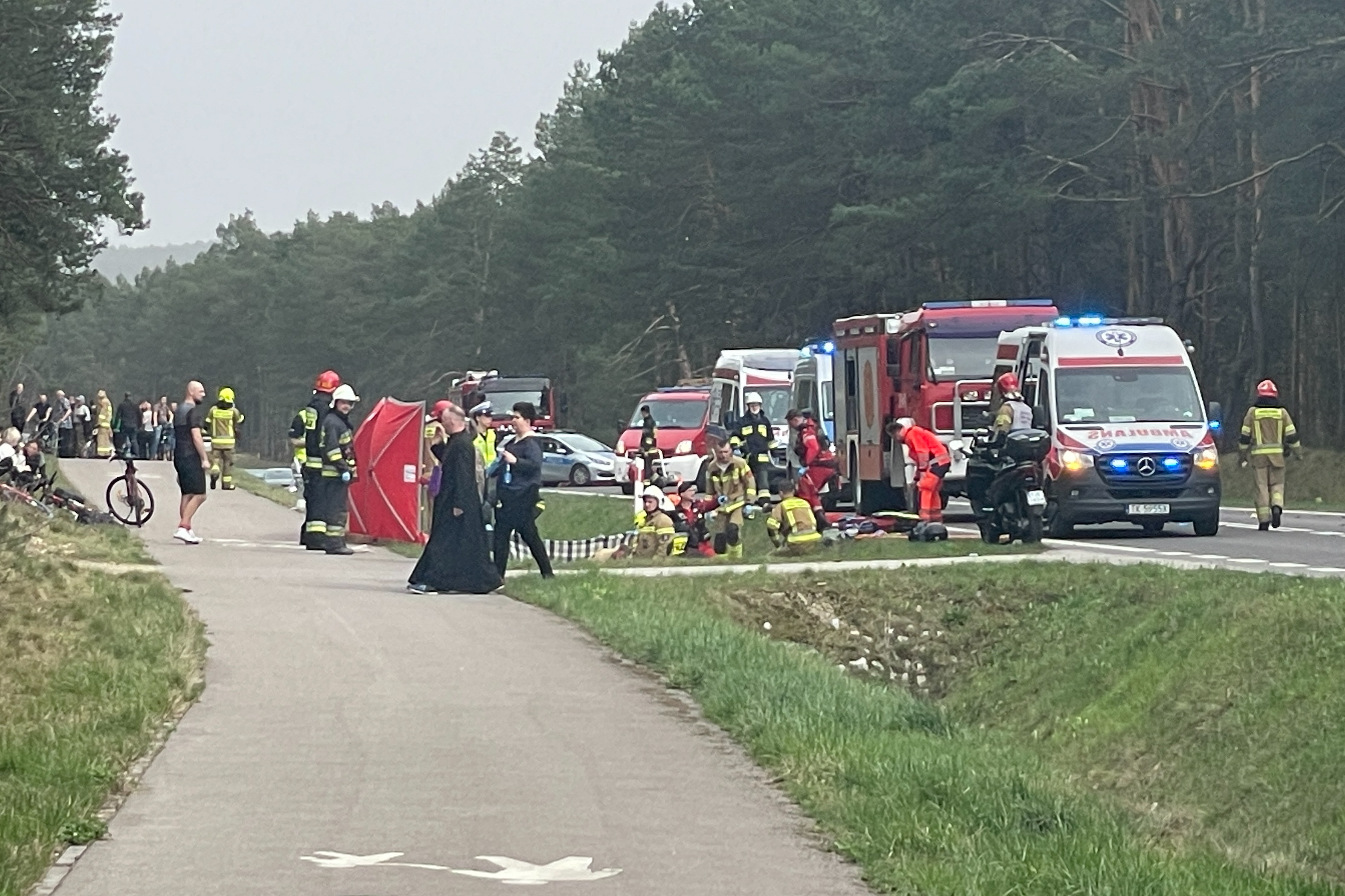 Tragedia na drodze. Wypadek z udziałem motocykla. Nie żyje jedna osoba