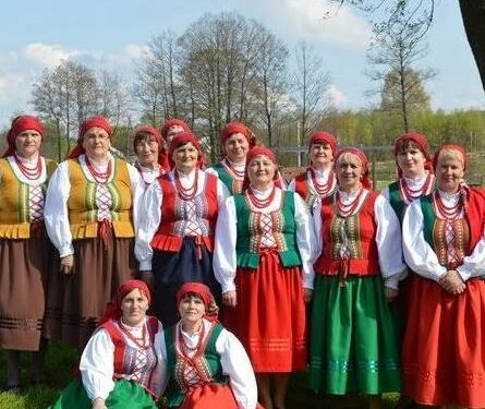Śwarne Kakonianki podbijają internet. Brawurowo wystąpiły w teledysku - Radio Kielce