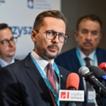 14.05.2024. Sandomierz. Konferencja dot. programu „Bezpieczna Wisła – ekologicznie w przyszłość”. Na zdjęciu: Radosław Radoń - zastępca dyrektora ds. ochrony przed powodzią i suszą / Fot. Piotr Polak - PAP