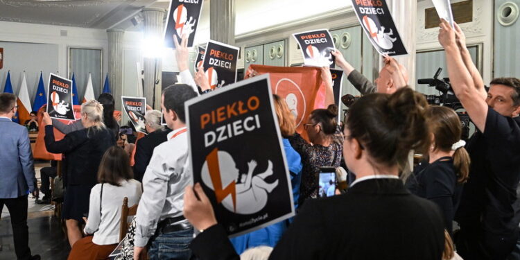Zakończyło się wysłuchanie publiczne w Sejmie w sprawie aborcji