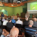 Pszczelarze spotkali się, by porozmawiam o zmianach klimatycznych