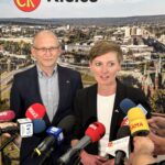 17.05.2024. Kielce. Konferencja prasowa. Na zdjęciu (od lewej): Bartłomiej Zapała - wiceprezydent Kielc, Agata Wojda - prezydent Kielc / Fot. Marcin Marszałek - Radio Kielce