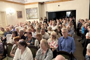 14.05.2024. Kielce. Dom Środowisk Twórczych. Spotkanie profesorem Marcinem Matczakiem - znanym polskim prawnikiem / Fot. Ryszard Koziej - Radio Kielce