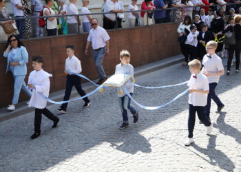 30.05.2024. Kielce. Boże Ciało. Procesja do czterech ołtarzy / Fot. Wiktor Taszłow - Radio Kielce