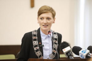 07.05.2024. Kielce. Sesja Rady Miasta Kielce. Na zdjęciu: Agata Wojda - prezydent Kielc / Fot. Wiktor Taszów- Radio Kielce