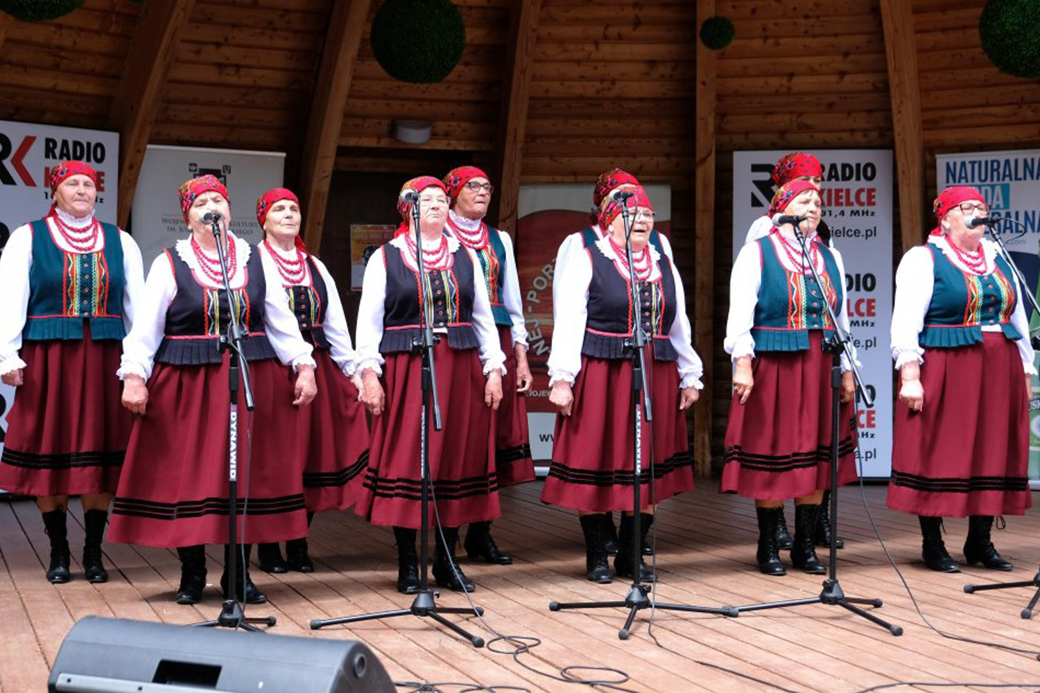 Busko-Zdrój rozbrzmiewało muzyką ludową - Radio Kielce Busko-Zdrój rozbrzmiewało muzyką ludową - Radio Kielce