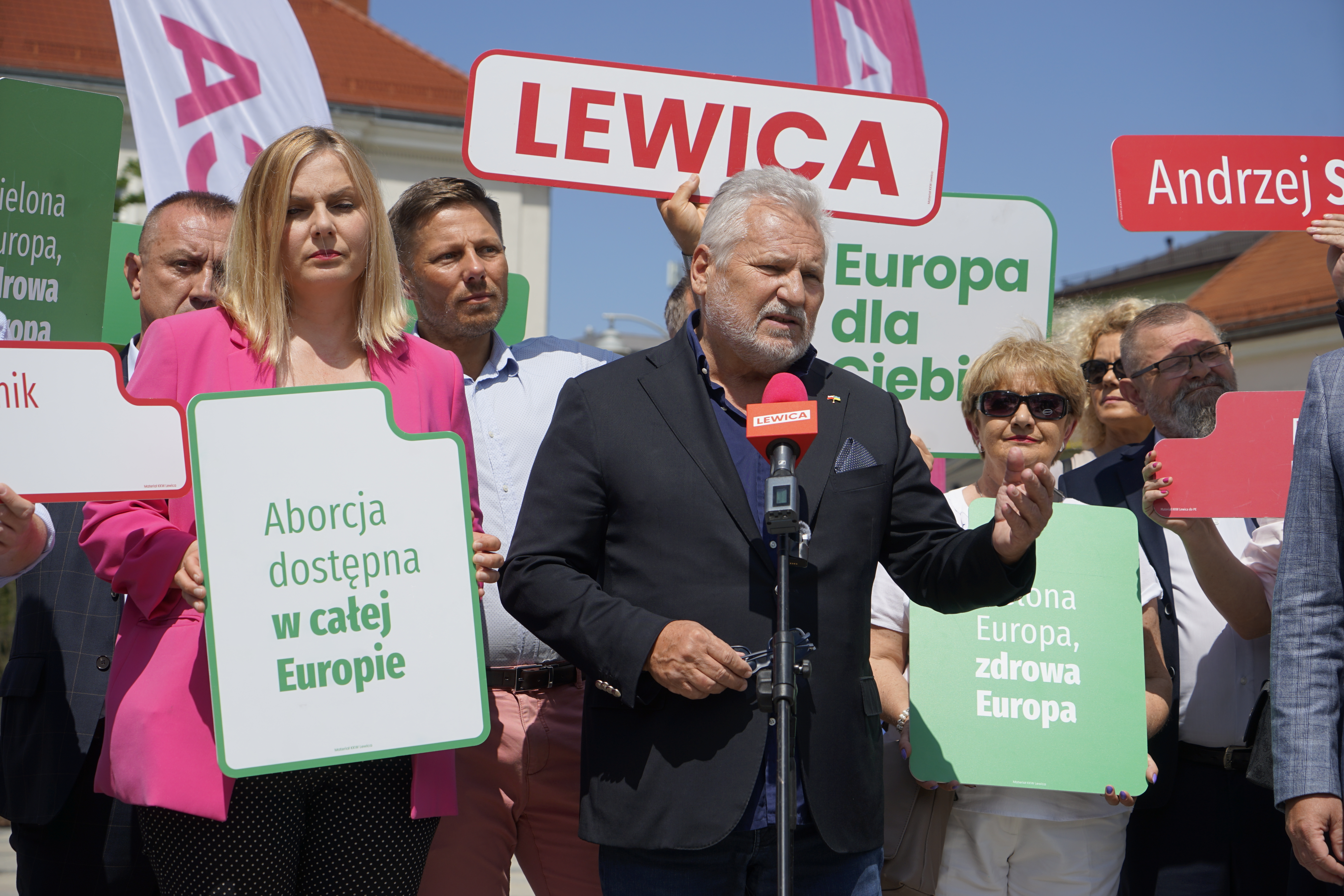 Aleksander Kwaśniewski w Kielcach: przed nami wybory dotyczące przyszłości Europy