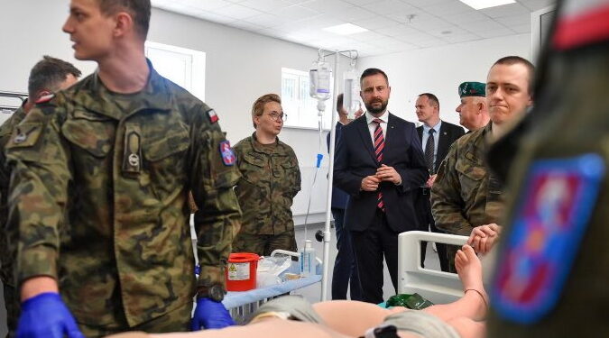 Szef MON zapowiedział odtworzenie Wojskowej Akademii Medycznej