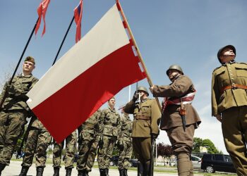 Mieszkańcy regionu czczą Święto Flagi Rzeczypospolitej Polskiej