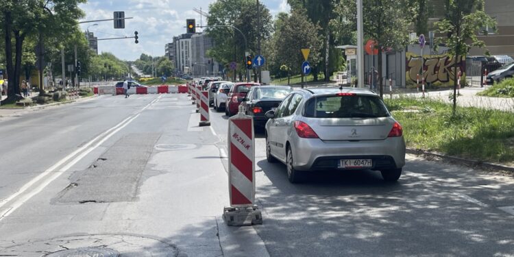 Remont ważnej ulicy w Kielcach i utrudnienia dla kierowców [ZDJĘCIA]