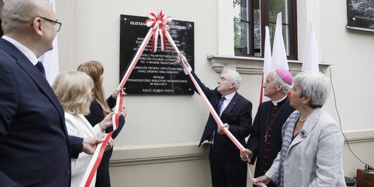 Biblioteka pedagogiczna otrzymała imię wybitnego pisarza