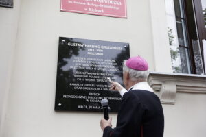 20.05.2024 Kielce. Pedagogiczna Biblioteka Wojewódzka. Nadanie imienia Gustawa Herlinga-Grudzińskiego / Fot. Jarosław Kubalski - Radio Kielce