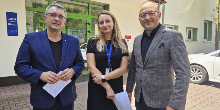 Ruszyła pomoc „zbożowa”. Jak pracuje ARiMR w naszym regionie? - Radio Kielce