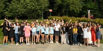 Nauczyciele z USA pomogą młodzieży z Morawicy w nauce języka angielskiego