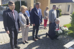 W Starachowicach uczczono pamięć polskich robotników pomordowanych w czasach PRL