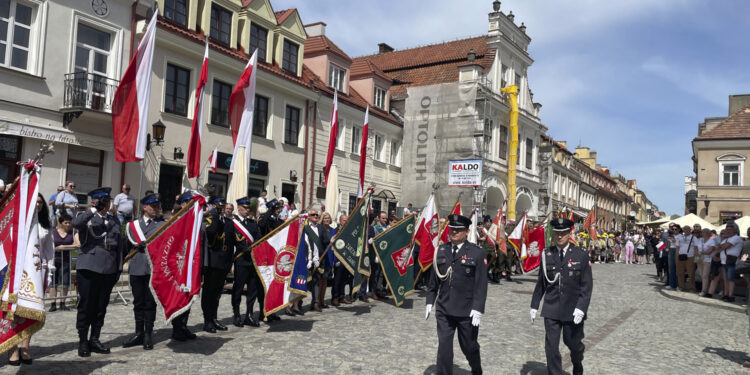 Sandomierz/ Obchody Uchwalenia Konstytucji 3 Maja / Fot. Grażyna Szlęzak - Radio Kielce