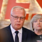 10.06.2024. Skarżysko-Kamienna. Konferencja prasowa nt. eksplozji i pożaru w zakładach zbrojeniowych Mesko. Na zdjęciu: Krzysztof Trofiniak - prezes Polskiej Grupy Zbrojeniowej / Fot. Piotr Polak - PAP