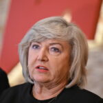 10.06.2024. Skarżysko-Kamienna. Konferencja prasowa nt. eksplozji i pożaru w zakładach zbrojeniowych Mesko. Na zdjęciu: Elżbieta Śreniawska - prezes zarządu MESKO S.A. / Fot. Piotr Polak - PAP