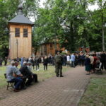 12.06..2024. Nowy Lubiel. Uroczystości pogrzebowe sierż. Mateusza Sitka na cmentarzu parafialnym w miejscowości Nowy Lubiel. Żołnierz 1. Warszawskiej Brygady Pancernej zmarł po ugodzeniu nożem przez jednego z mężczyzn, którzy 28 maja br. w grupie próbowali sforsować stalową zaporę na granicy z Białorusią / Fot. Albert Zawada - PAP