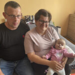 Zuzia Maciejko z rodzicami / Fot. Grażyna Szlęzak – Radio Kielce