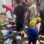 400 odbitych dłoni na 400-lecie Starachowic - Radio Kielce 05.06.2024. Starachowice. Akcja odbicia 400 dłoni na ścianie tunelu pieszego pod Aleją Armii Krajowej / Fot. Anna Głąb - Radio Kielce