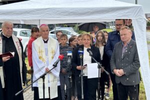 13.06.2024. Kielce. Uroczystość nadania imienia 2 Korpusu Polskiego nowemu rondu na Ostrej Górce / Fot. Marcin Marszałek - Radio Kielce