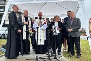 13.06.2024. Kielce. Uroczystość nadania imienia 2 Korpusu Polskiego nowemu rondu na Ostrej Górce / Fot. Marcin Marszałek - Radio Kielce