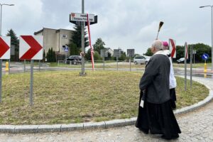 13.06.2024. Kielce. Uroczystość nadania imienia 2 Korpusu Polskiego nowemu rondu na Ostrej Górce / Fot. Marcin Marszałek - Radio Kielce