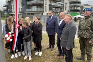 13.06.2024. Kielce. Uroczystość nadania imienia 2 Korpusu Polskiego nowemu rondu na Ostrej Górce / Fot. Marcin Marszałek - Radio Kielce