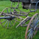 24.06.2024. Tokarnia. Muzeum Wsi Kieleckiej. Pogrzebowy pojazd paradny. Zabytkowy karawan / Fot. Mariusz Łężniak - Muzeum Wsi Kieleckiej