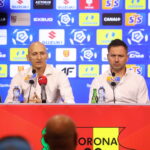 12.06.2024. Kielce. Briefing prasowy. Na zdjęciu (od lewej): Karol Jakubczyk - prezes Korony, Paweł Tomczyk - dyrektor sportowy Korony / Fot. Wiktor Taszłow - Radio Kielce