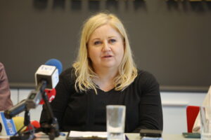 26.06.2024. Kielce. Wieczór Modnych Filantropów - konferencja. Na zdjęciu Jolanta Turalska - prezes Stowarzyszenia Świętokrzyski Fundusz Lokalny. / Fot. Wiktor Taszłow - Radio Kielce