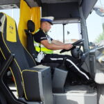 21.06.2024 Kielce. Akcja wakacje. Policja kontroluje autokar / Fot. Jarosław Kubalski - Radio Kielce