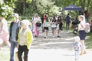 01.06.2024. Tokarnia. Park Etnograficzny. Kiermasz z okazji Dnia Dziecka / Fot. Jarosław Kubalski - Radio Kielce