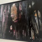 29.06.2024. Sandomierz. Prace artystów ze stowarzyszenia Emocjonaliści z Warszawy w Muzeum Historii Polskiego Ruchu Ludowego / Fot. Grażyna Szlęzak - Radio Kielce