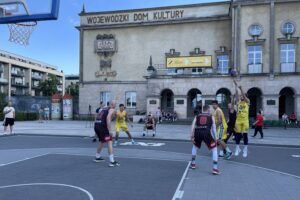 23.06.2024. Kielce. Turniej kwalifikacyjny cyklu LOTTO 3x3 Quest 2024 w koszykówce trzyosobowej / Fot. Kamil Król - Radio Kielce