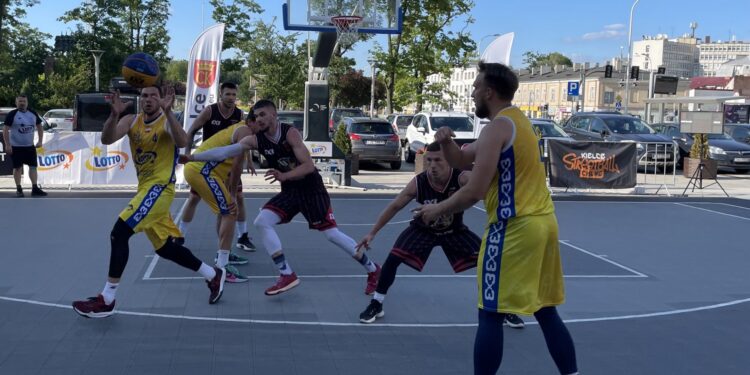 23.06.2024. Kielce. Turniej kwalifikacyjny cyklu LOTTO 3x3 Quest 2024 w koszykówce trzyosobowej / Fot. Kamil Król - Radio Kielce