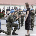 Oświadczyny podczas przysięgi wojskowej