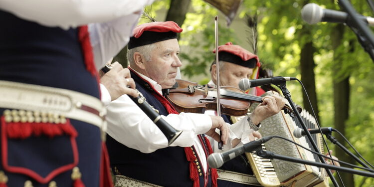 Świętokrzyski folklor opanuje kielecką scenę