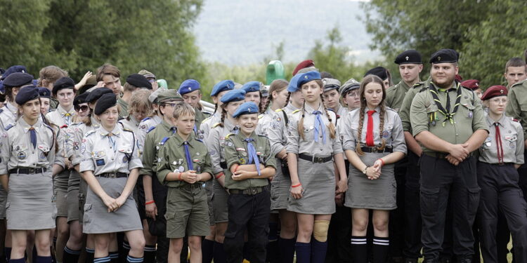 Tysiąc harcerzy wyruszyło na świętokrzyskie szlaki